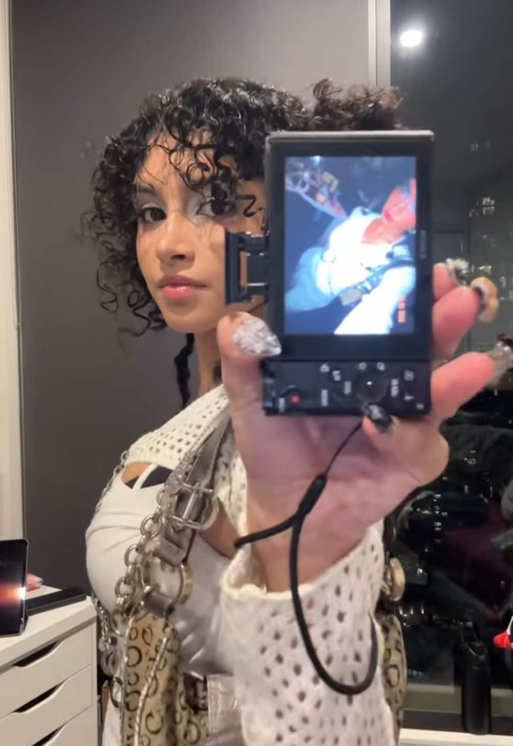 i have too many drafts bro #fitcheck #fashiontips #outfithacks #fashioninspo #creatorsearchinsights  