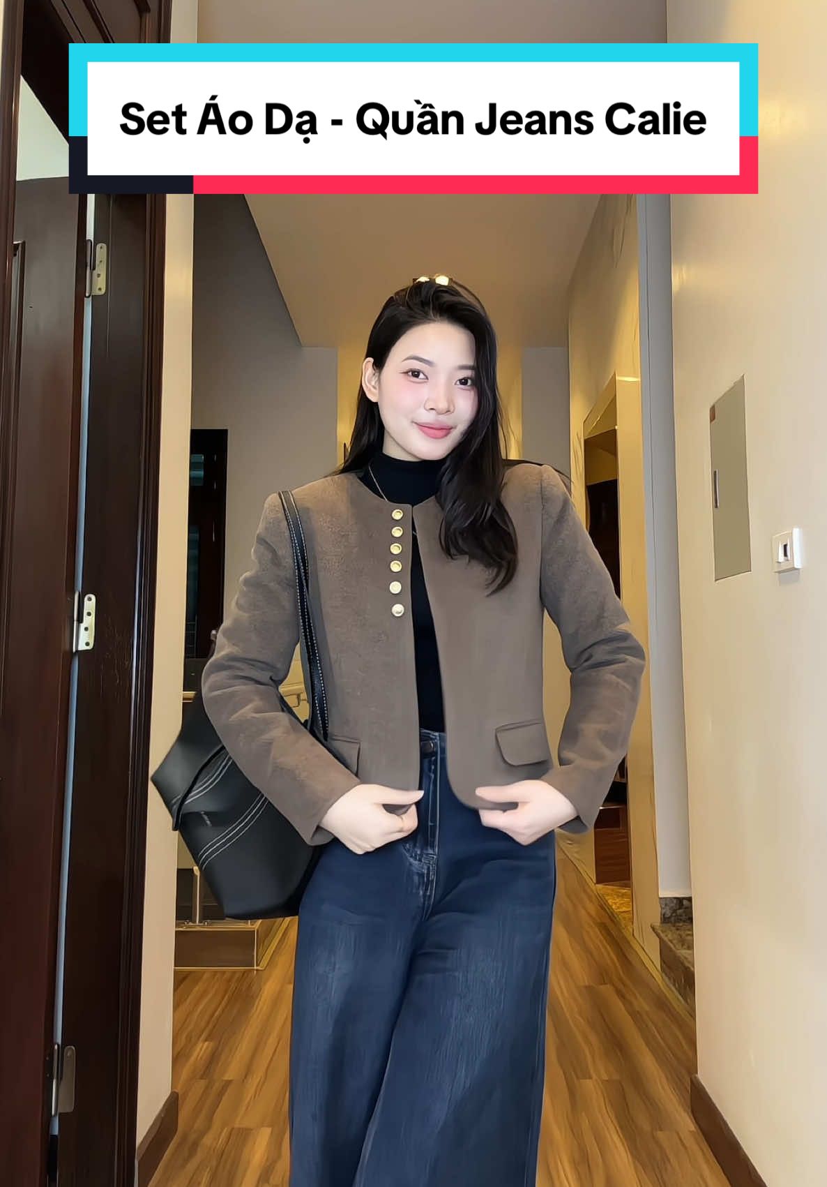 Tự nguyện đóng họ cho shop @Calie.vn  đều đều, nó thanh lịch, nó trưởng thành mà nó tinh tế 🥰, thấy set này mặc về ra mắt nhà ny, nhà chồng hợp lí quá í 🙆🏻‍♀️ #lammecungthuy #calie #thoitrangnu #aodasweet #quanjeansuong 