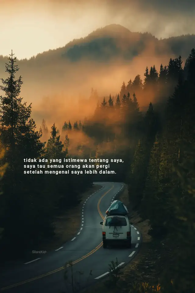 Bahan-bahan 📝: 1 bungkus agar-agar bubuk (plain/warna apa saja) 5–6 sdm gula pasir (sesuai selera manis) 700–800 ml air 1 sachet susu kental manis (optional, biar creamy) Sirup rasa buah / susu / topping sesuai selera --- Cara Membuat: 1. Campur agar-agar, gula, dan air di panci. 2. Aduk sampai rata sebelum dinyalakan agar tidak menggumpal. 3. Masak sambil diaduk hingga mendidih. 4. Matikan api, biarkan uap panas hilang. 5. Tuang ke cetakan kecil / loyang. 6. Dinginkan sampai set, lalu masukkan ke kulkas. 7. Potong kotak-kotak kecil. 8. Sajikan dengan sirup, susu kental manis, atau es batu. --- Tips Biar Lebih Enak: Bisa tambahkan buah potong (nata de coco, cincau, melon, mangga). Jika mau kenyal banget, kurangi air jadi 600–650 ml. Bisa campur ½ sdt vanila biar harum. selamat mencoba 😊  #4u #fouryou #xyzbca #fyp 