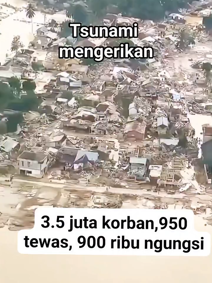 Evakuasi Korban Banjir Bandang Aceh Tamiang Detik-detik banjir bandang menenggalamkan rumah warga, 950 korban tewas, 950 tewas, 900 ribu ngungsi di Aceh Tamiang #banjirbandang #prayforaceh #fyp