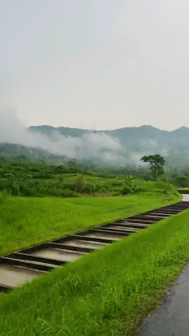 Jalan sehari hari#talangbowong #jalurlunamaya #kqbut #kalibawangkulonprogo  #spotsepeda 