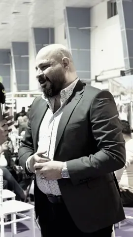 لقاء مجلة مشاهير العراق مع الشاعر ايهاب المالكي في معرض العراق الدولي للكتاب 