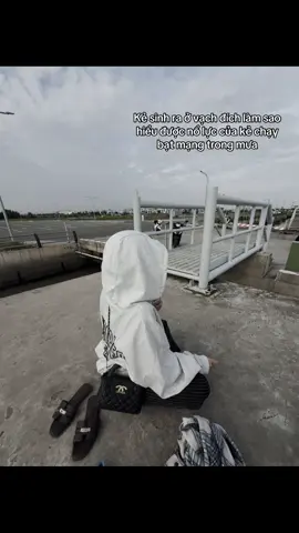 Nặng tương lai, nặng ước mơ..  #xuhuong 