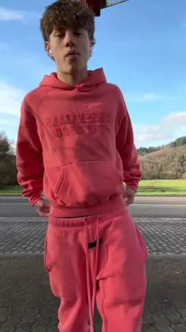 @Oopbuy #foryoupagee #goviral #fashiontiktok #outfitinspo #outfitcheck 