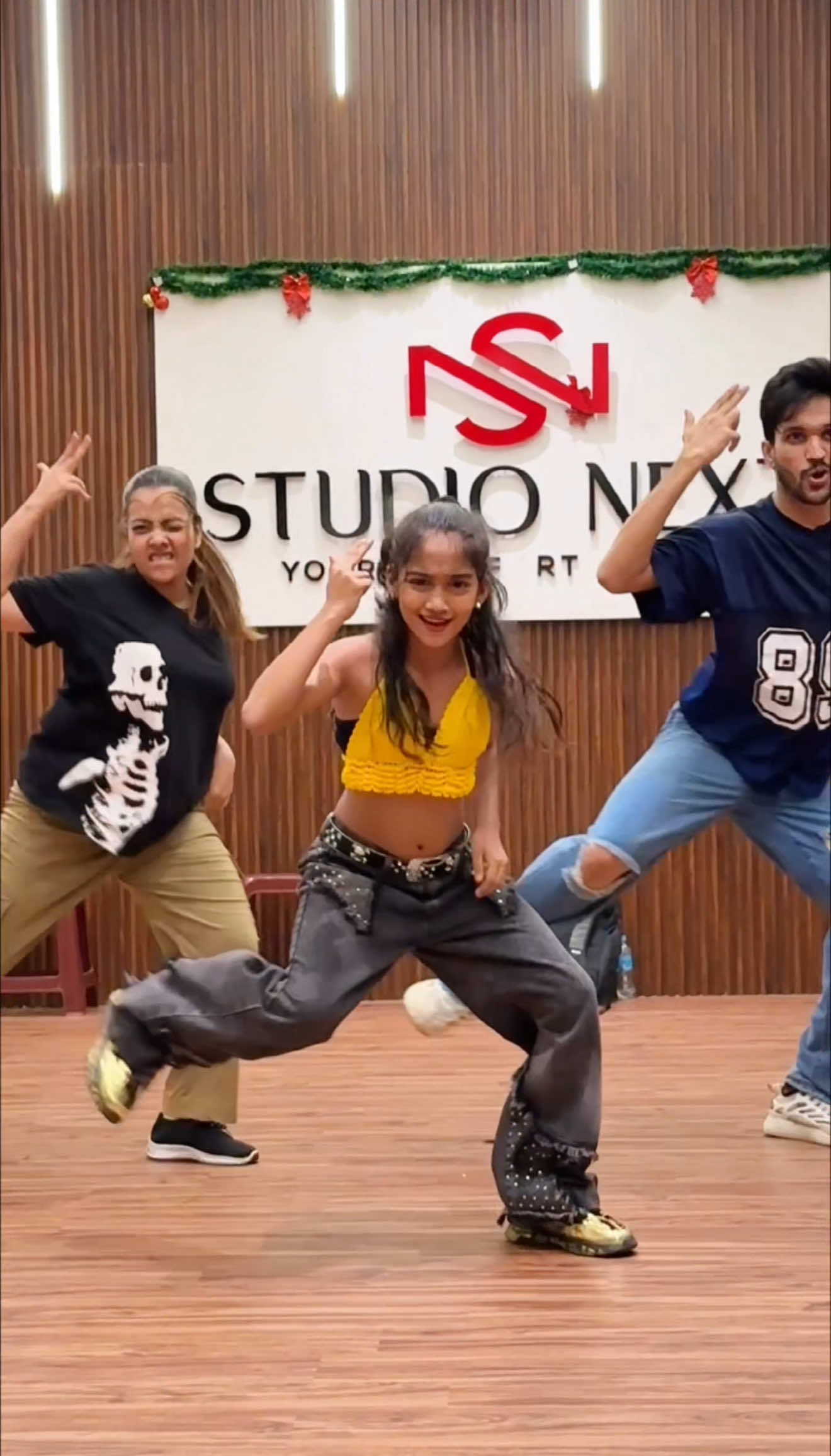 Kokaina 🥵🔥 Oshan Liyanage Dance Studio@Oshan Liyanage ✨ Join with Us ♥️ For Classes - Call or Whatsapp now 0740 301702 📩💚 Dancers - @𝓐𝓷𝓻𝓲𝓭𝓪_𝓗𝓲𝓶𝓪𝓷𝓼𝓪🚀 @Shashikala Harshani @Bhagya Madusanka #oshanliyanagedance #oshanliyanage #dance #trending #fypシ゚ 