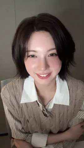 bae’s reaction to nswers saying “i like you bae jinsol” again. she’s so flustered and her giggling  😭 #nmixx #nmixxbae #baejinsol #kpop #fyp 