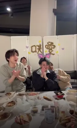 楽しすぎて何この幸せ空間😂 ぴよりん大事に食べて笑笑笑 #fantastics#八木勇征 #ツアー#推し活 @FANTASTICS 