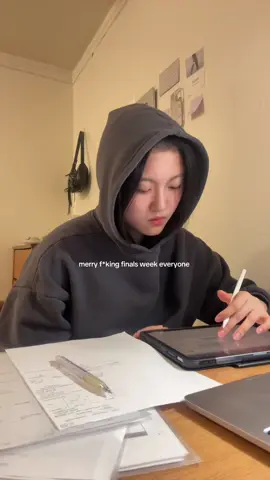 why am I SO unmotivated I’m burnt out :) #study #finalsweek #college #examweek #studytok 