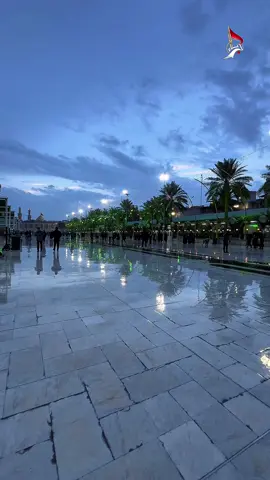 تركت الخلق طُراً وأتيتك مذعنا...