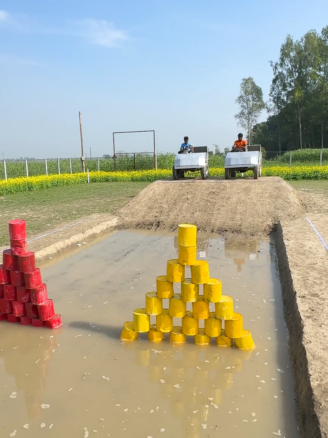 Custom car madness! Mud, tunnels, rockets & football goals — full heart combat till the final moment! #SportsOnTikTok  #TikTokTainMent