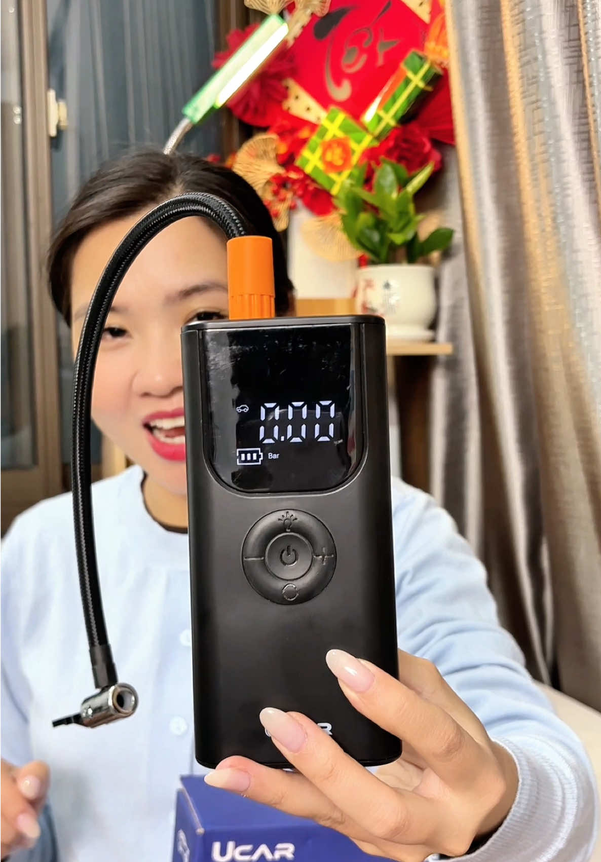 Bơm lốp ô tô, xe máy không giây UCAR P02 #bomlop #bomlopoto #bomlopxe #xuhuong #bongbuongbinh 