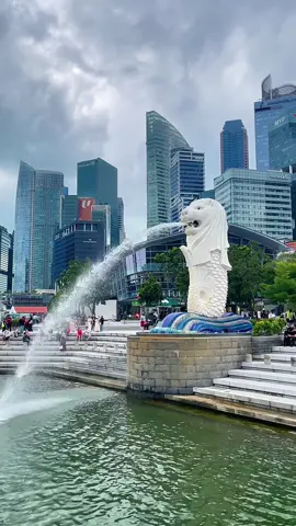 One day in #singapore #merlion #jewelrainvortex 