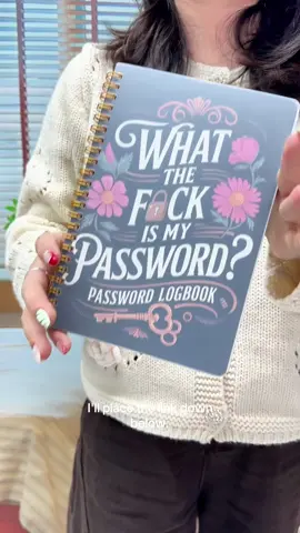 I am 38, and I literally can’t remember any numbers I just saw before a few seconds! 🤯👀 #passwordbook #usefulstuff #tiktokmademebuyit #TikTokShopHolidayHaul 