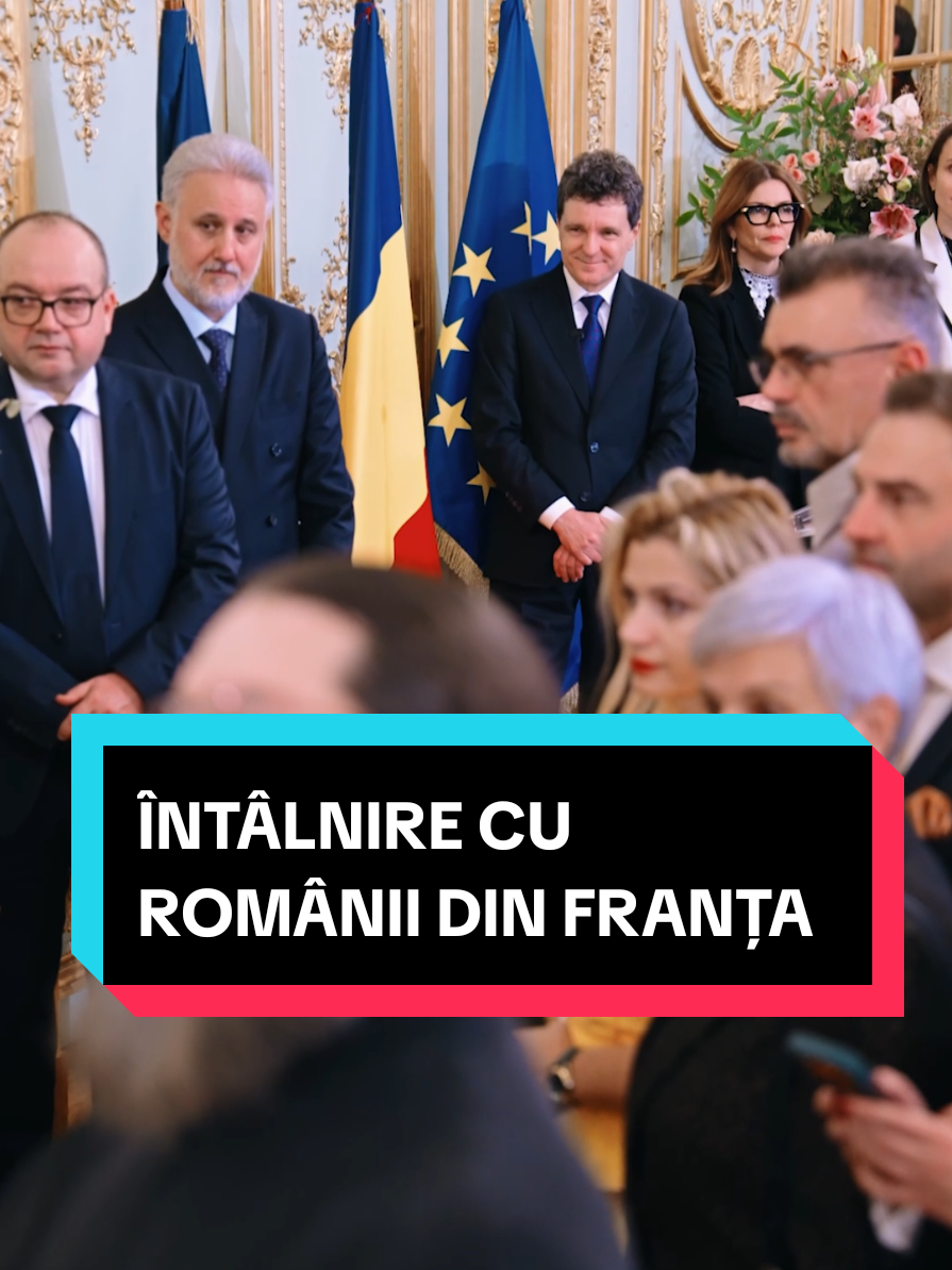 În prima zi din vizita oficială de la Paris am avut o întâlnire cu reprezentanții comunității românești din Franța, ale căror păreri și probleme le-am ascultat cu interes și, bineînțeles, notat, ca să mă asigur că găsim și soluții.  Am vorbit despre cât este de importantă comunicarea cu românii de pretutindeni, care sunt cartea noastră de vizită peste hotare, și să creăm o interfață de colaborare între diaspora și instituțiile statului. #NicusorDan #romania #franta #diaspora #fyp 