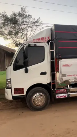 Xe miền núi lên bản người giàu chơi 🤪 #xuhuong #49A76563 #Hino300 #isuzu 