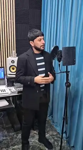 #keşfet #kesfetteyiz Mende özumu sinadim bu mahnida alinib?