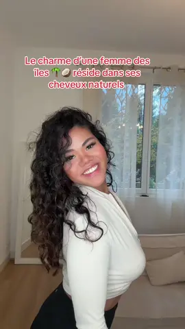 Prime cheveux bouclés 