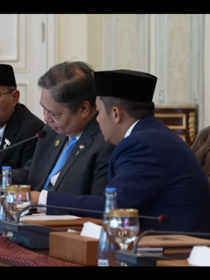 Seskab Teddy selalu teliti,detail,dan atur semuanya dengan aman dan rapih ketika mempersiapkan segala hal untuk Bapak🤍 #prabowopresiden #letkolteddy #today #trending 