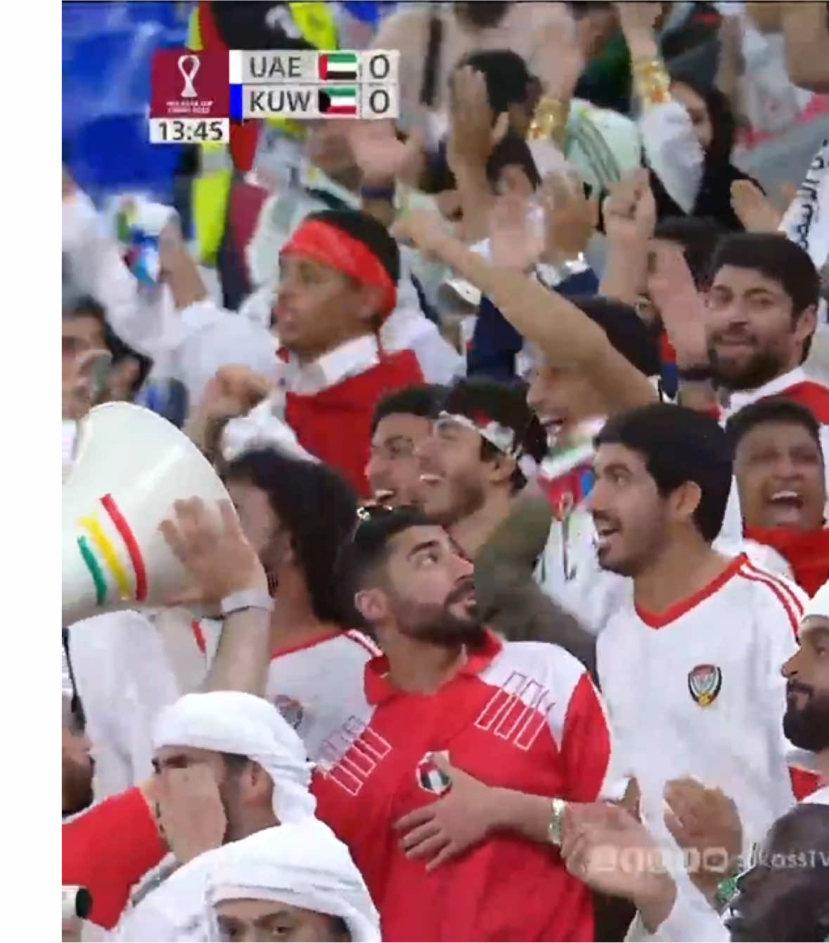 الدقيقة 14: الحكم يحتسب ركلة جزاء لصالح #الإمارات أمام #الكويت هل القرار صحيح ؟  ‏⁧‫#كأس_العرب‬⁩ ‏⁧‫#قنوات_الكاس‬⁩ || ⁧‫#sportsontiktok ‬⁩