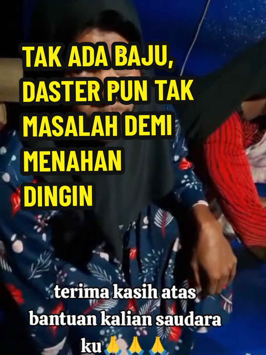 Demi menahan dingin, seorang pria di Aceh tak jadi masalah memakai daster. Sebab, bantuan yang datang lebih banyak baju wanita. Tapi demi menahan dingin hal itu tak jadi masalah. Bahkan ia juga meminta maaf, hal itu dilakukan nya bukanlah untuk mengejek atau menghina.  __ #aceh #sumbar #sumut #sumatera #banjircore 