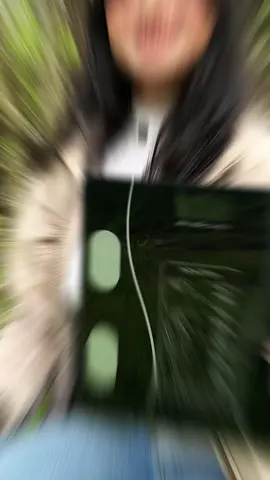 Subes, te pesa y ¡te revela todo! 🤯 La Balanza Inteligente analiza tu cuerpo como un experto: 💥 Grasa corporal 💪 Masa muscular 🧬 Índice de salud y progreso Conéctala a tu celular 📱 y controla tu evolución día a día 📈  Cómprala hoy! 🚚 Envíos a todo el Perú