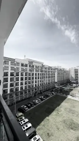 Cuộc đời có thể đối xử với bạn không tốt nhưng bạn phải đối xử với mình thật tốt.                                                       Cho dù cả thế giới có bỏ rơi bạn nhưng bạn nhất định không được bỏ rơi chính mình..😊