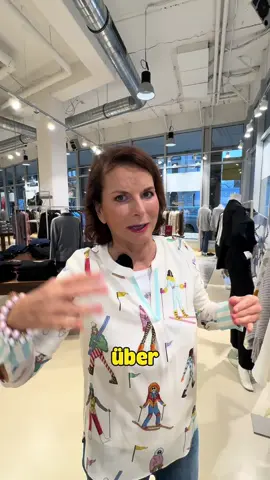 Ich sorge in meinen Läden für Betrieb, Drall & Geschwindigkeit 🥳🥂💋 #claudiaobert #claudiaschampagneclub #realityqueen #lifeisaparty #party  