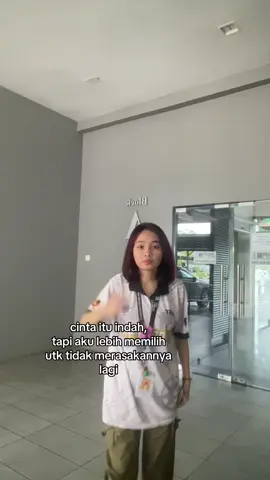 tidak ingin dicintai dan mencintai,lebih baik sendiri daripada melukai ataupun dilukai. #theend #fyp #lost 