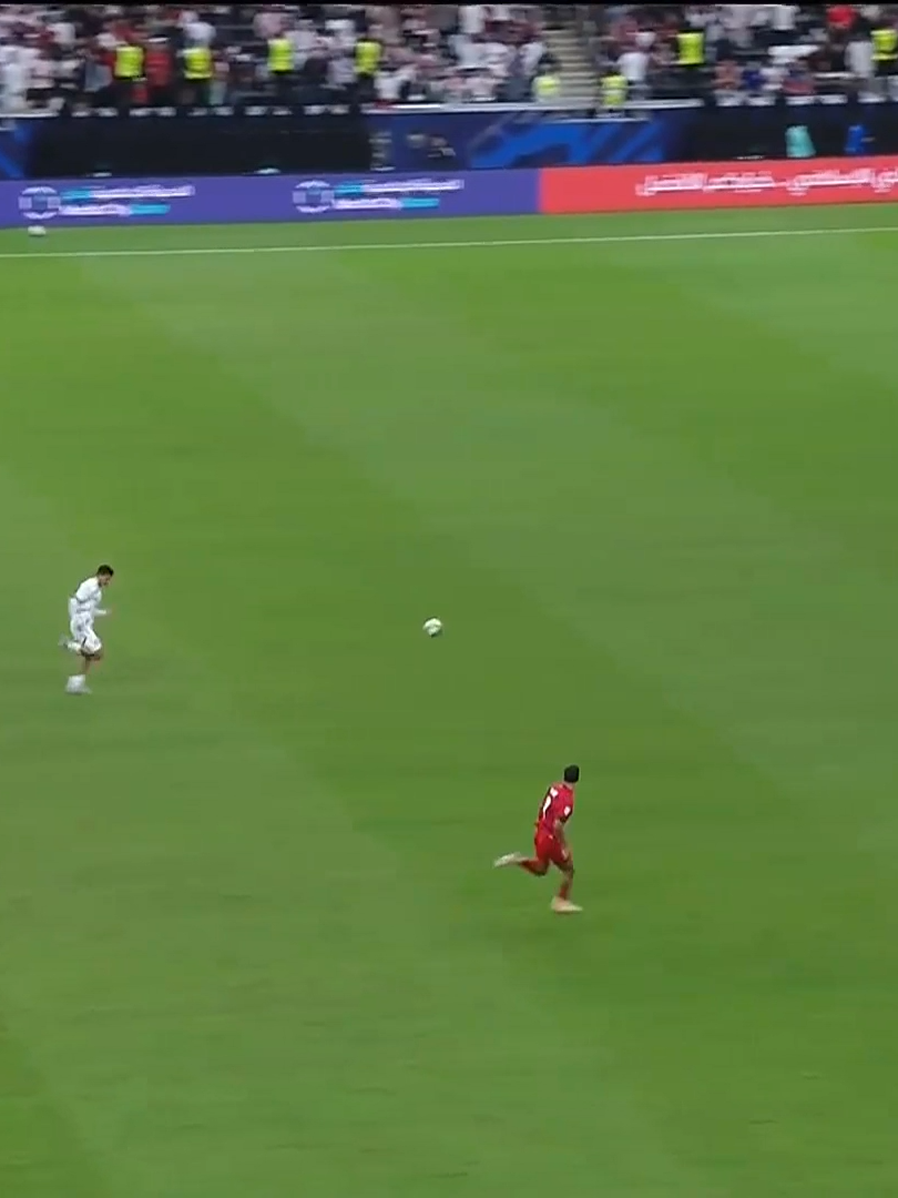 منتخب الأردن يتحصل على ركلة جزاء ويسجل منها علوان الهدف الثالث 🇯🇴⚽ تابعوا المباراة وباقي المواجهات في #كأس_العرب_على_شاشا 🏆💫 شاهد الآن مجاناً وبدون تسجيل دخول 📺 #footballtiktok #sportsontiktok #كأس_العرب