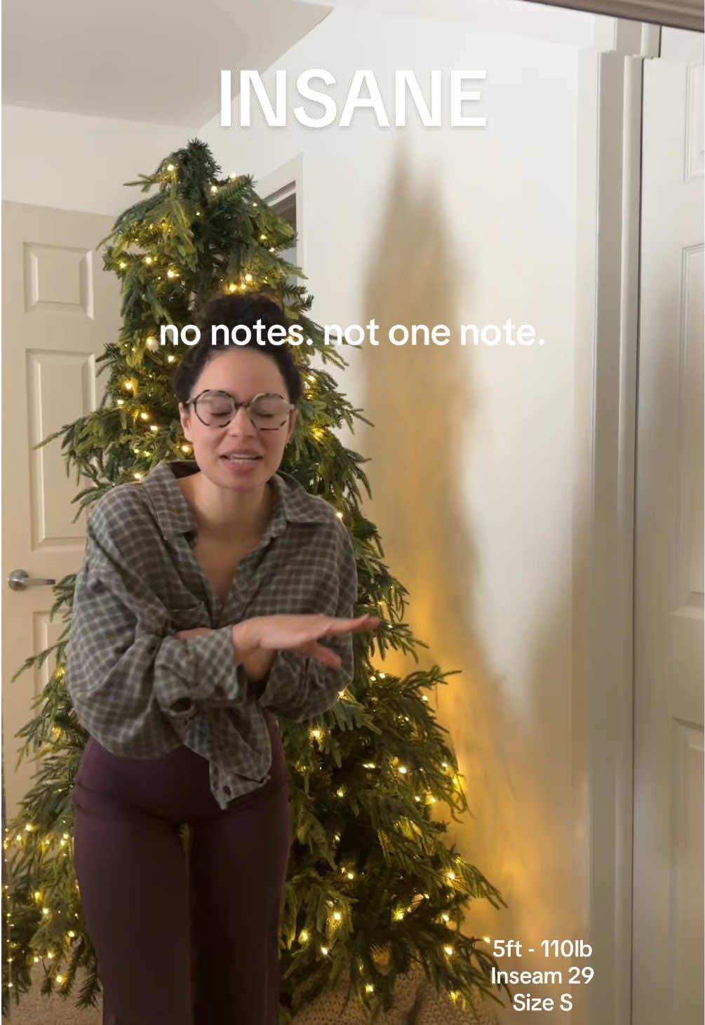 Gawd. I love when pants speak for themselves. #petitefashion #leggings #moms 