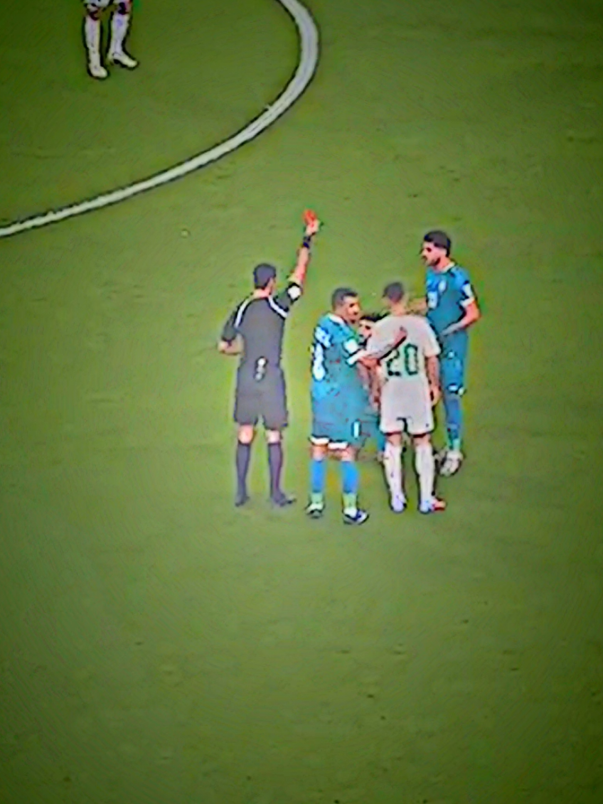 طرد العراق تحكيم 💔 +البروجكت بقناتي تليكرام بل بايو #تصاميم_فيديوهات🎵🎤🎬   #ريال_مدريد #برشلونه #كره_القدم #كرستيانو_رونالدو 