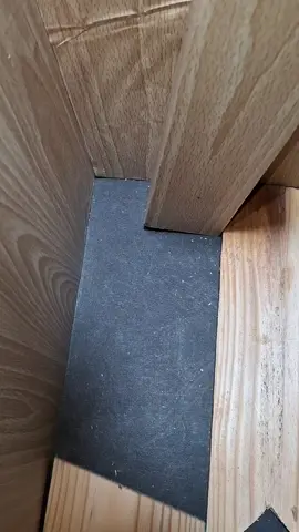 cara mengukur sudut papan ini sangat mudah tapi karena kurang fokus jadinya salah #woodworking #giftideas #DIY #handmadegifts