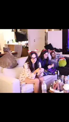 si es una pena terrible.... #vickypalami #vickypalamiclips #rociodta #stephaniemx #twirchclips 