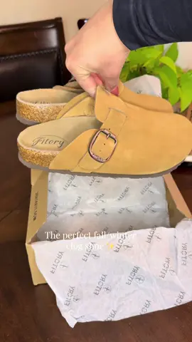 These clogs are available in different colors ✨ they also make the perfect gift idea for Christmas 🎄 🎁  . . #@FITORY #clogs #clogshoes #shoes #tiktokshop  #tiktokshopholidayhaul 