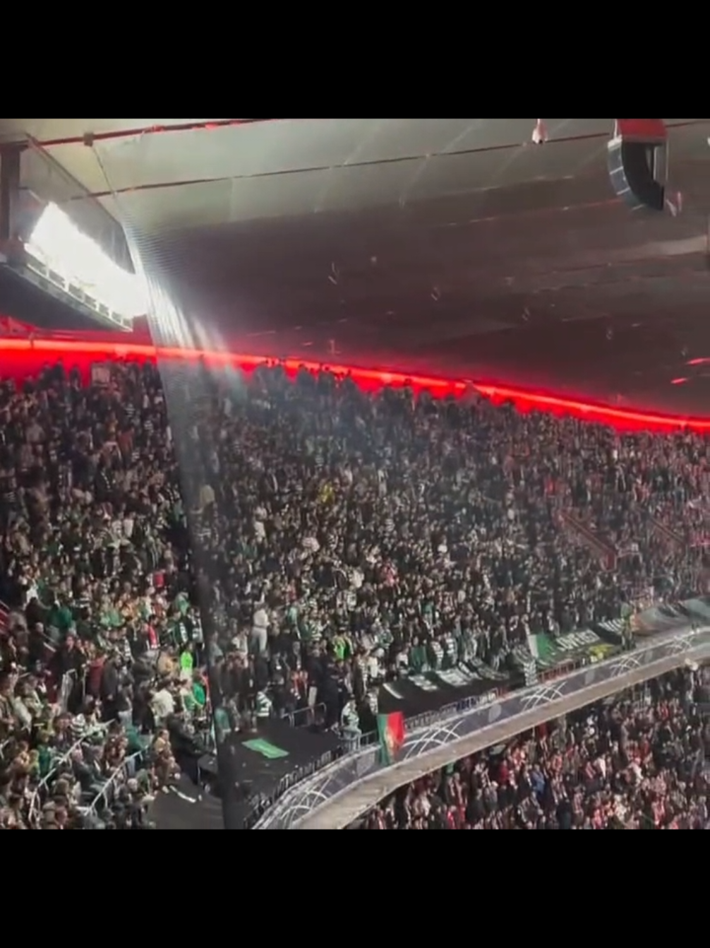 Bayern München - Sporting CP  09/12/2025 UEFA Champions League  Atmosphere set by Juve Leo and  Sporting fans in away sector 