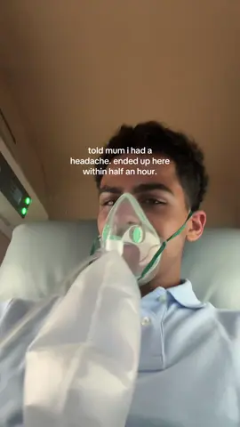 apparently footballers go here to be able to breath through their balls so i had to give it a shot #fyp #oxygen 