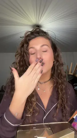 Jour 9 | Trop hâte de tester ce produit ! @BenefitFrance  #unboxingvideo #sephora #calendrierdelavent #viral #makeup 