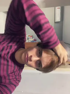 Eu tô mt estranho tmnc