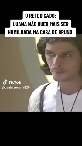 🎬 RECORDAR É VIVER – PARTE 532. Prepare o coração, porque vem aí mais uma viagem ao passado com cenas inesquecíveis de O Rei do Gado, clássico de Benedito Ruy Barbosa que marcou gerações. Exibida pela primeira vez em 1996, a novela já voltou às telas da Globo em outras duas ocasiões — e continua conquistando fãs com sua trama envolvente, personagens memoráveis e paisagens de tirar o fôlego. Se você é apaixonado por histórias que misturam amor, conflitos familiares e luta pela terra, essa é a hora de reviver cada momento dessa obra-prima da teledramaturgia brasileira. 📺 O Rei do Gado é mais que novela. É memória viva. Conteúdo compartilhado de redes sociais. Texto original sem revisão ortográfica. #BomDiaRioDosCedros #DiárioDeRioDosCedros #RioDosCedros #DonCarlosLeal #NotíciasRioDosCedros 