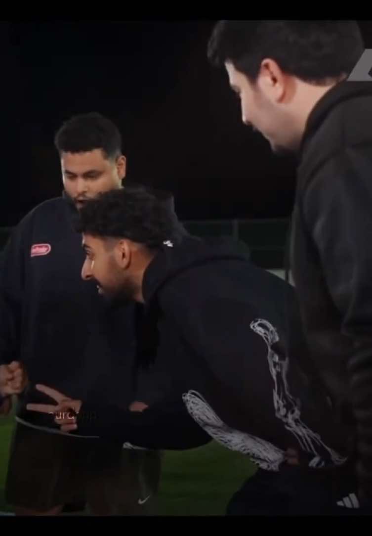 مايمدي المنتخب ياخذونه تشتيت الخصم ؟ بس والله لعيب #thewitty21 #fyp @صلّيح #صليح 