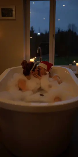 Tryse vonioje + 💩. Ach babane. #sapre #kristinatiskuviene #sapregang #kristinakaminskaite #tiktoklietuva 