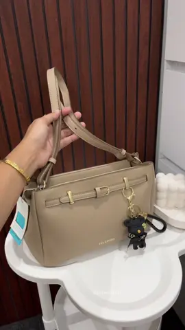 Bestseller 👜 #taswanita #taskekinian #shoulderbag 