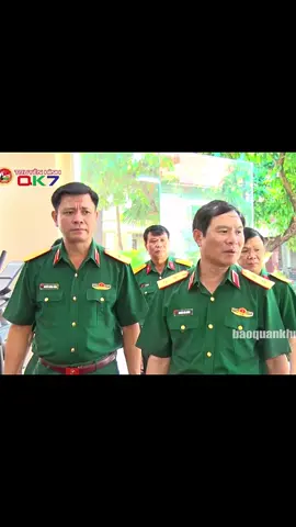🫡 tư lệnh qk7 với đại biểu quốc hội tỉnh bình dương 🤩 #nguyentruongthang #thuongtuongnguyentruongthang #thutruongboquocphong #quandoinhandanvietnam #xuhuong 