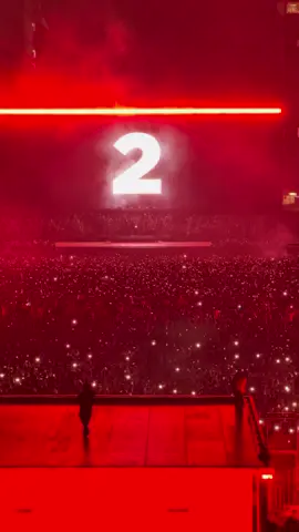 la canción exclusiva se sintió como un abrazo, TE DESEO LO MEJOR <3 #badbunny #badbunnycr #costarica 