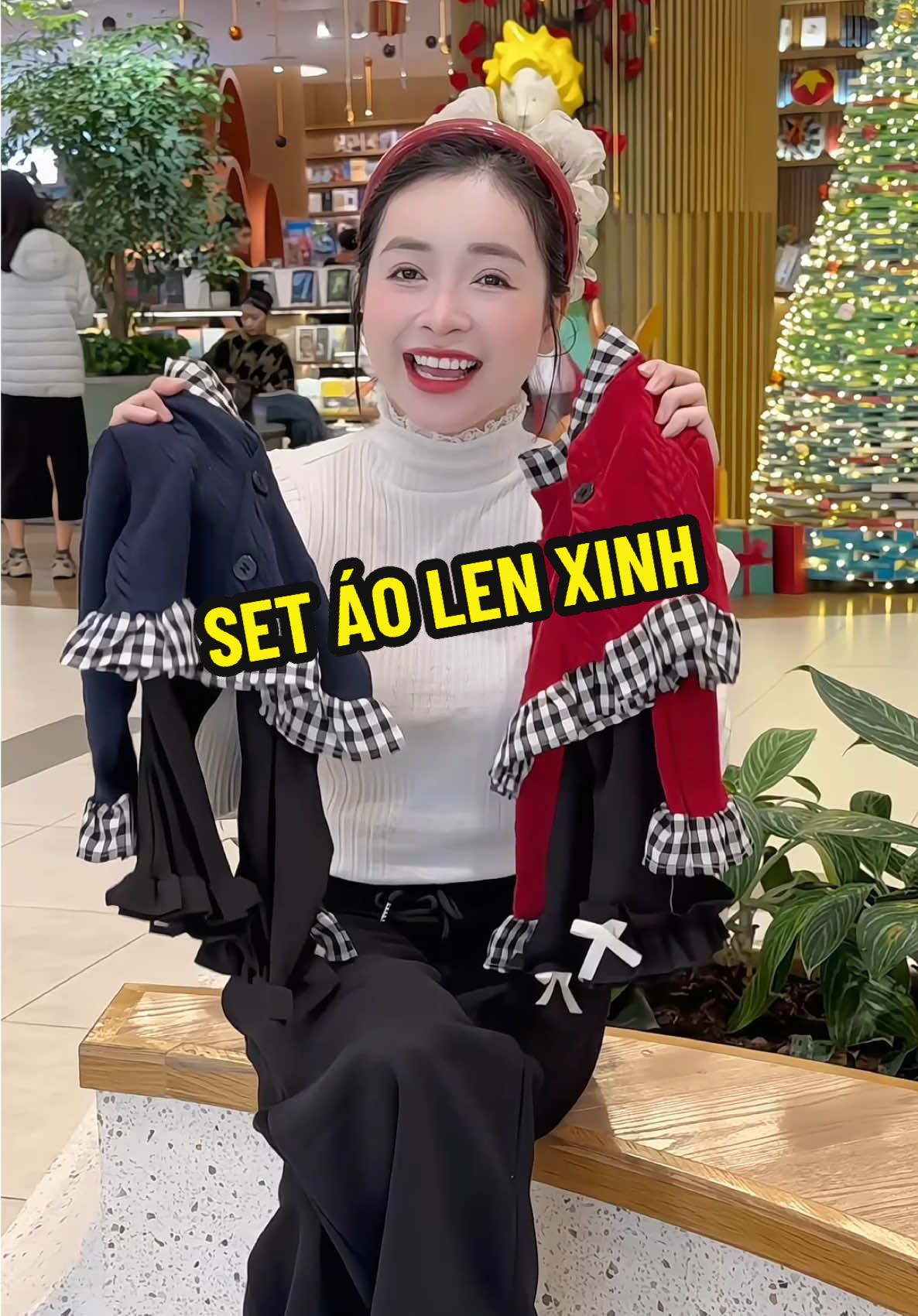 Màu đỏ & xanh than – ngọt ngào, nữ tính ❤️💙 Ai muốn bé gái nhà mình như công chúa thì đừng bỏ lỡ #nganetna #setbochobegai #bobegai #dobobegai #bobegaidep 