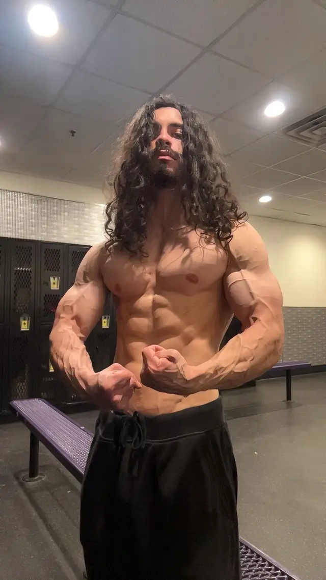 Always ready for Carnage ⚔️💯🦇 #fyp #freepalestine #abolishice #GymLife #pushday 