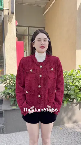 Áo khoác dạ nhung cổ tròn tua rua#thuytam61986 #aonu #thoitrangnuhottrend #thoitrangnu 