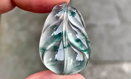 #翡翠直播 #翡翠定制 #高冰飄花 #总有一款适合你 #一手貨源 #冰种木枘 #高冰种翡翠 