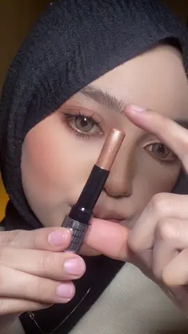 Back to my centyl era, Makeup berkilauan pake Jelly Eyeshadow Stick dari Timephoria ✨