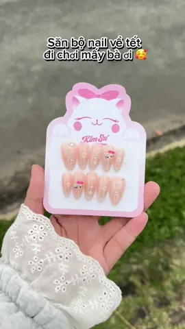 Bộ nail dễ thương quá mấy bà ơi #Megaoreview #mongtaygia #mongtayxinh ##nail #xuhuong 